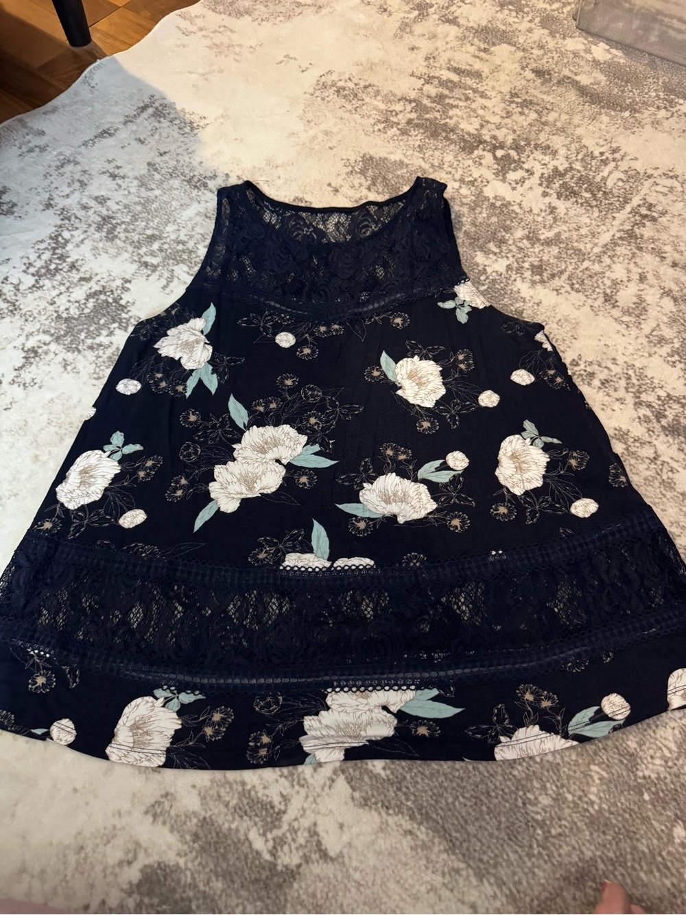 Torrid size 1 tank.